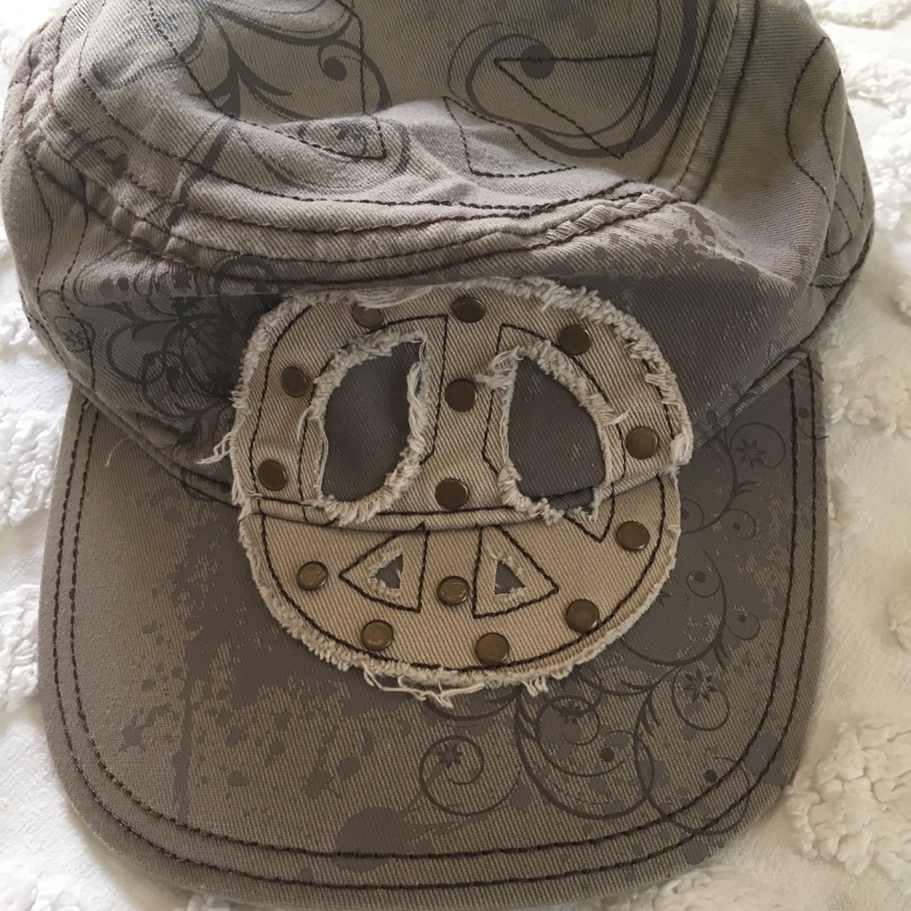 Pugs Gear Hat. Unisex